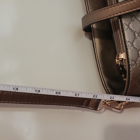 NWT Diophy medium gold tote purse - Picture 11 of 11